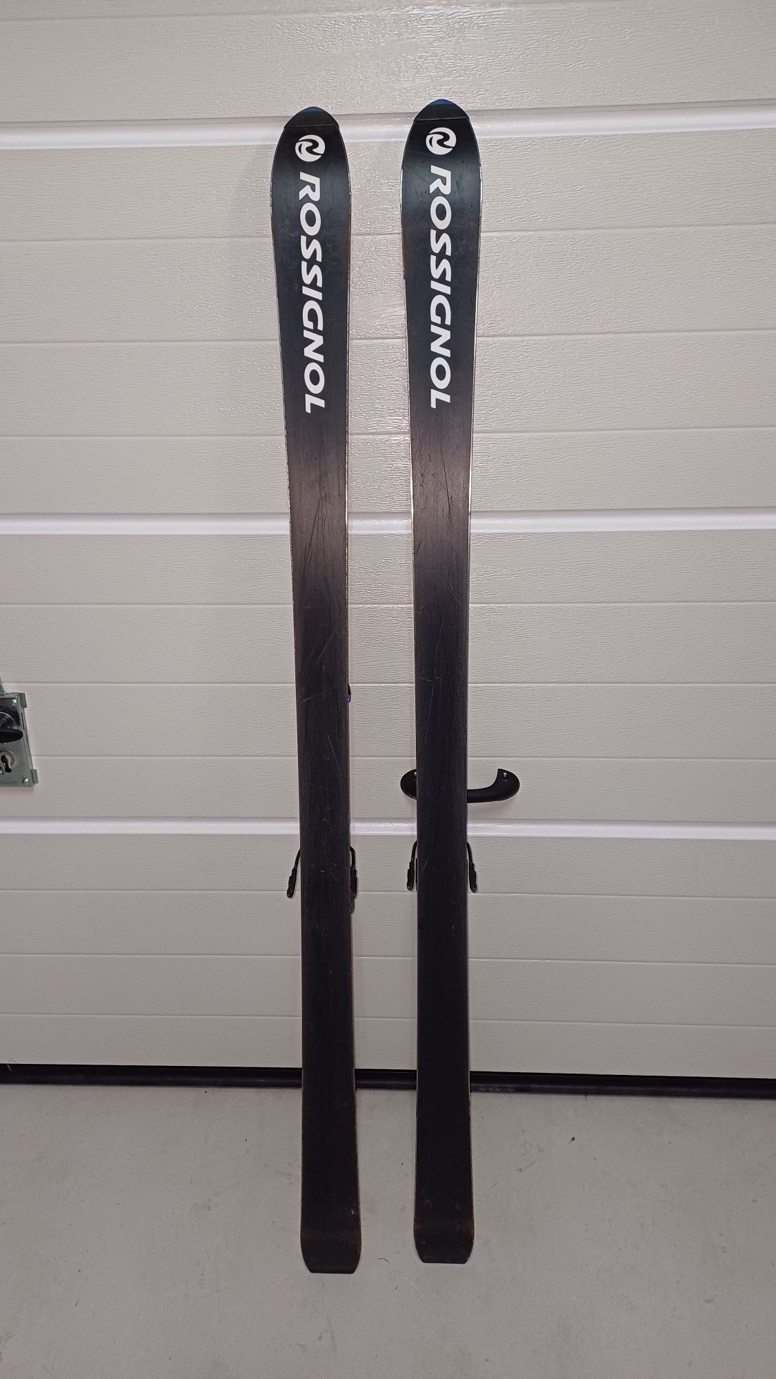 Narty Rossignol power Cobra