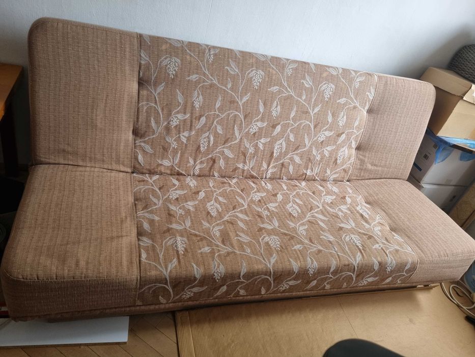Sofa rozkładana 188 x 80 cm (116 cm po rozłozeniu)