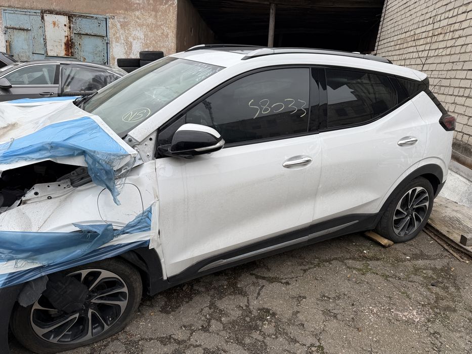 Бампер Chevrolet Bolt EUV 2023
