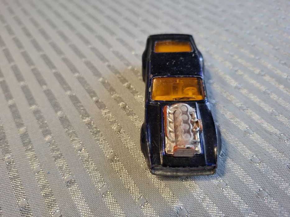 Matchbox mustang piston poppers model samochodu