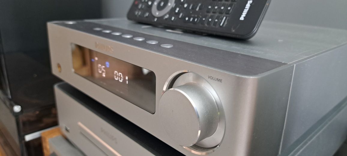 Miniwieża hi-fi Philips DCD 8000