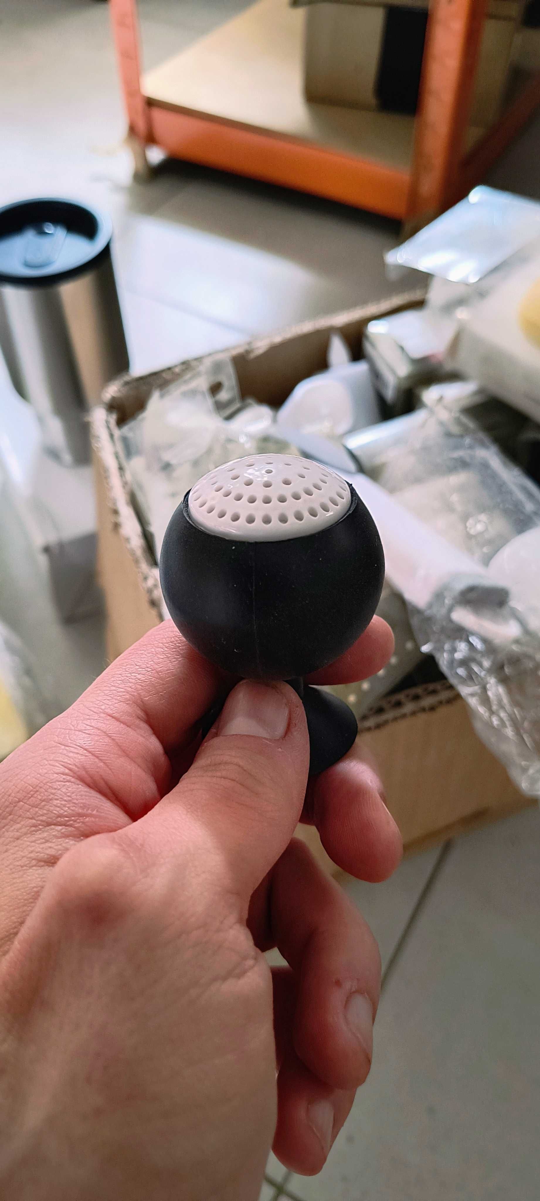 Głośnik powerbank kask ładowarki. Depilator wentylator