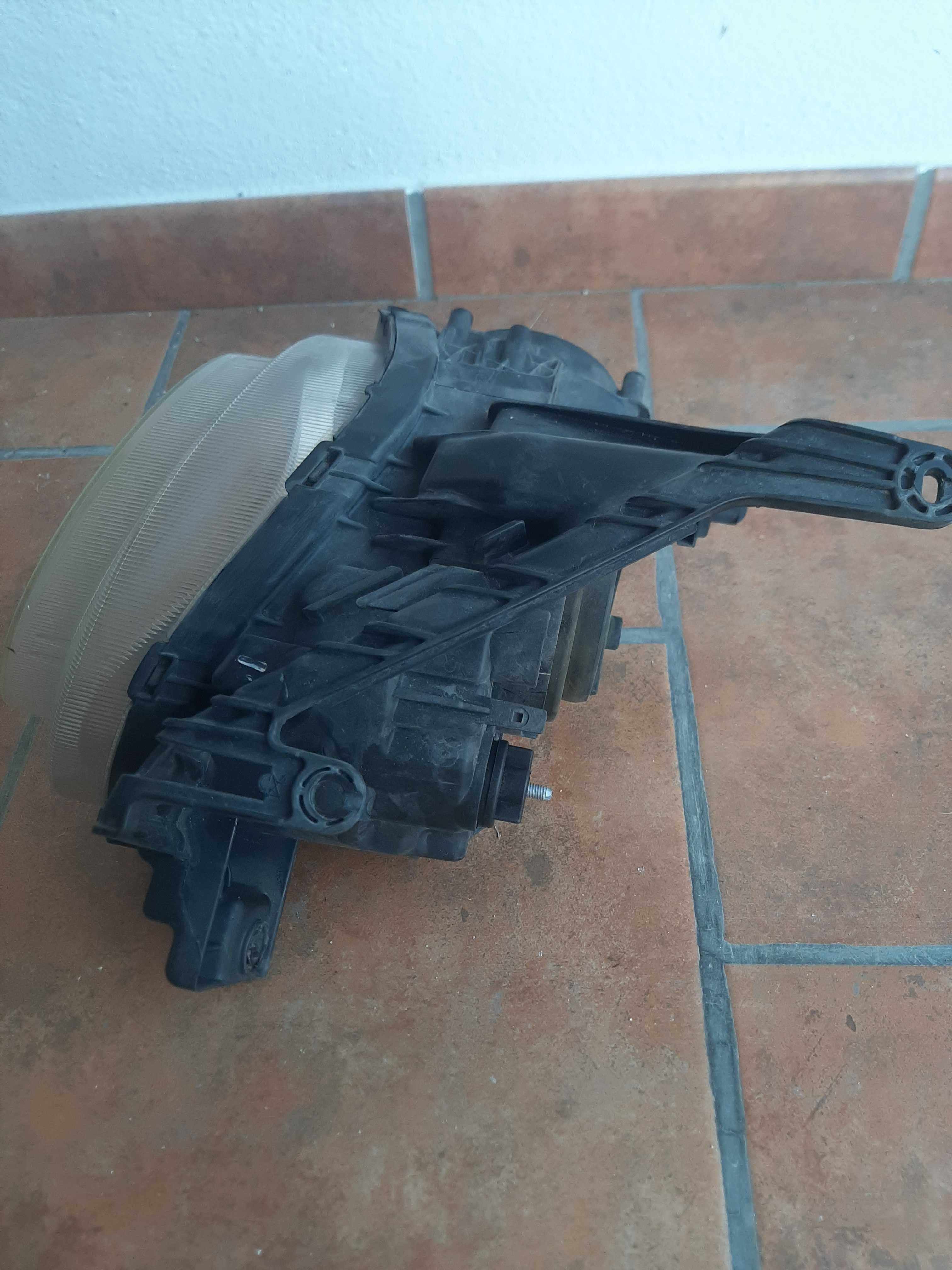 Farol Nissan Juke