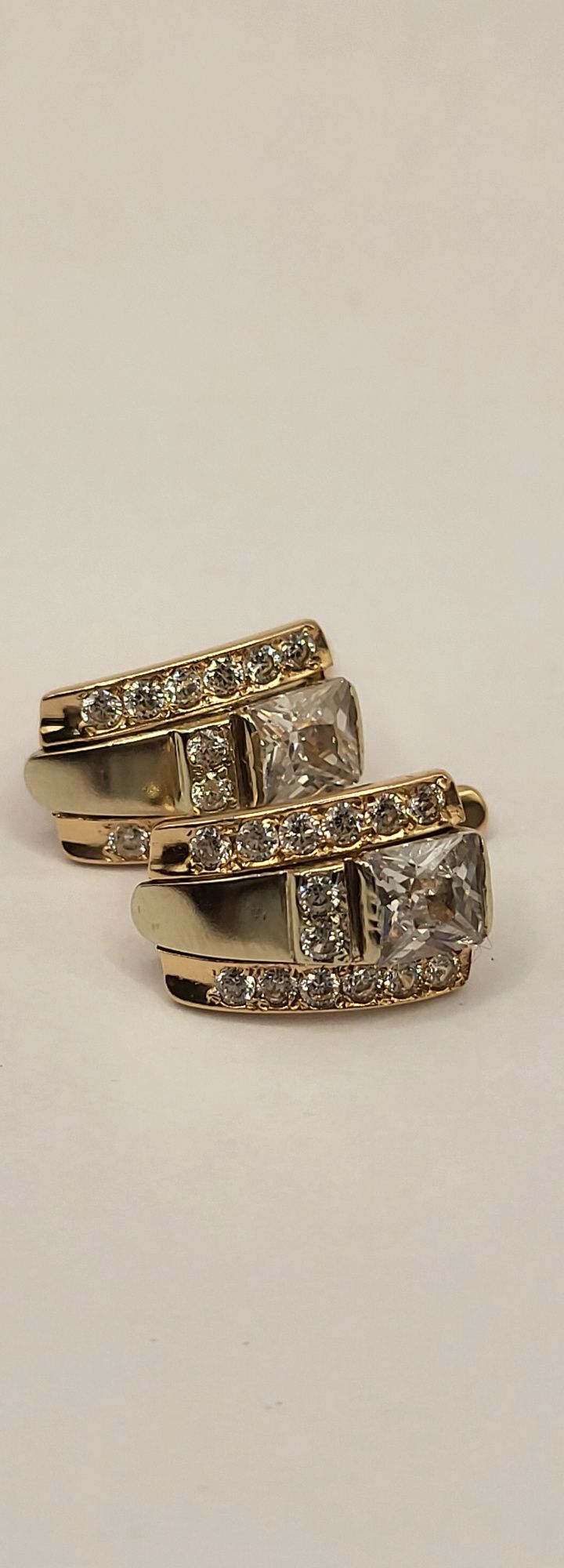Золоті сережки 585
