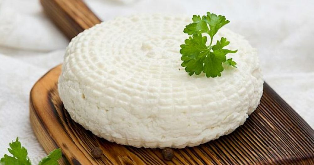 Ser kozi biały świeży