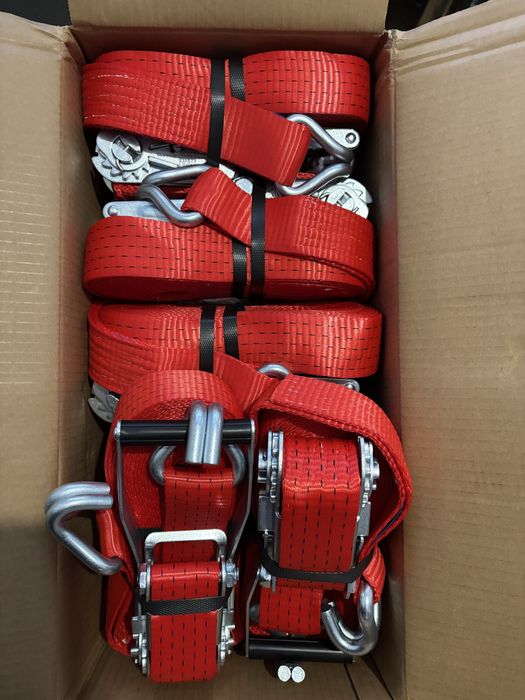 Ремені кріплення вантажу