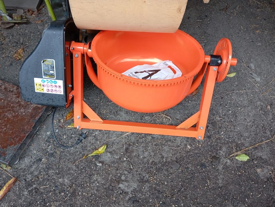 Продам бетоном мішалку