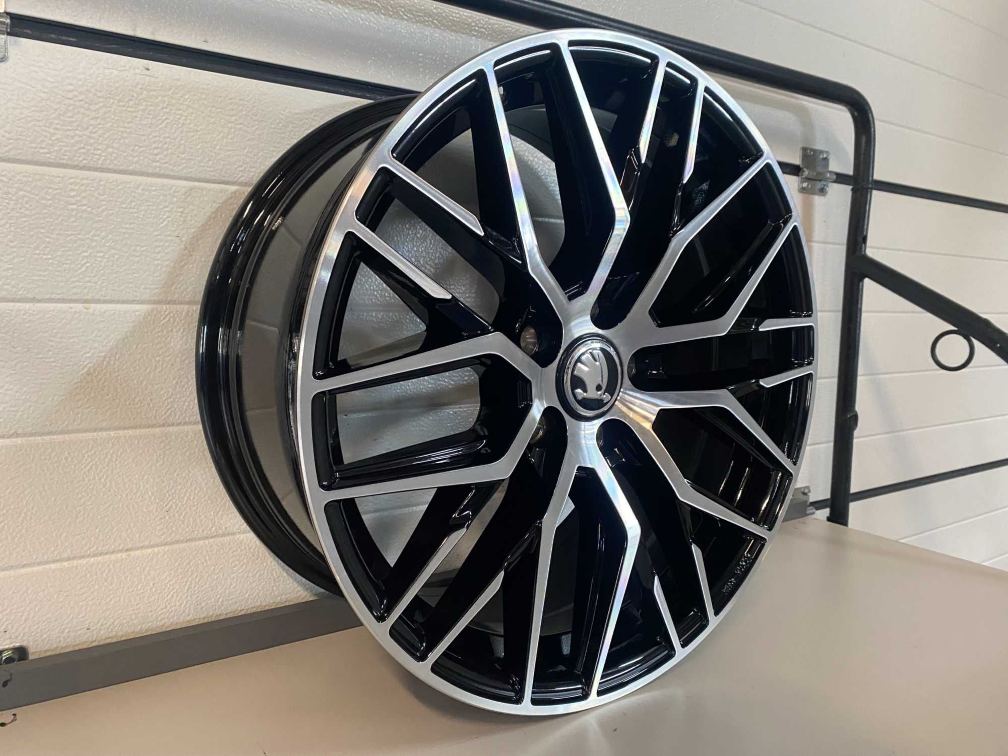Alufelgi 18 5x112 8J Et.45/30 Skoda Superb Octavia VRS Kodiaq Karoq
