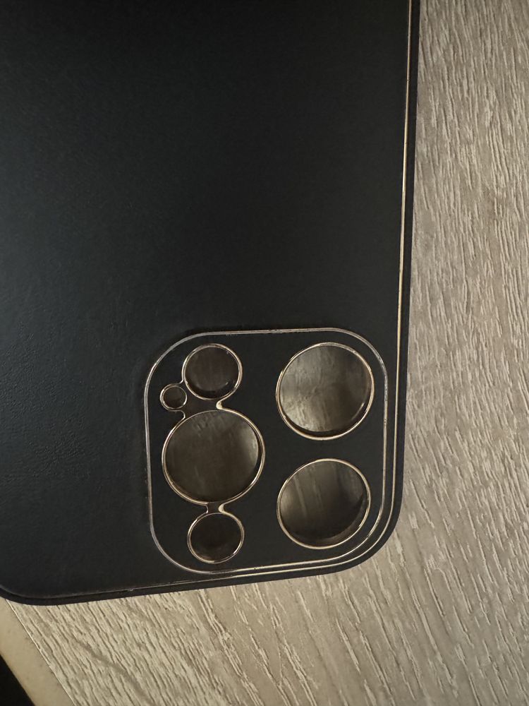 Obudowa spigen phone 15