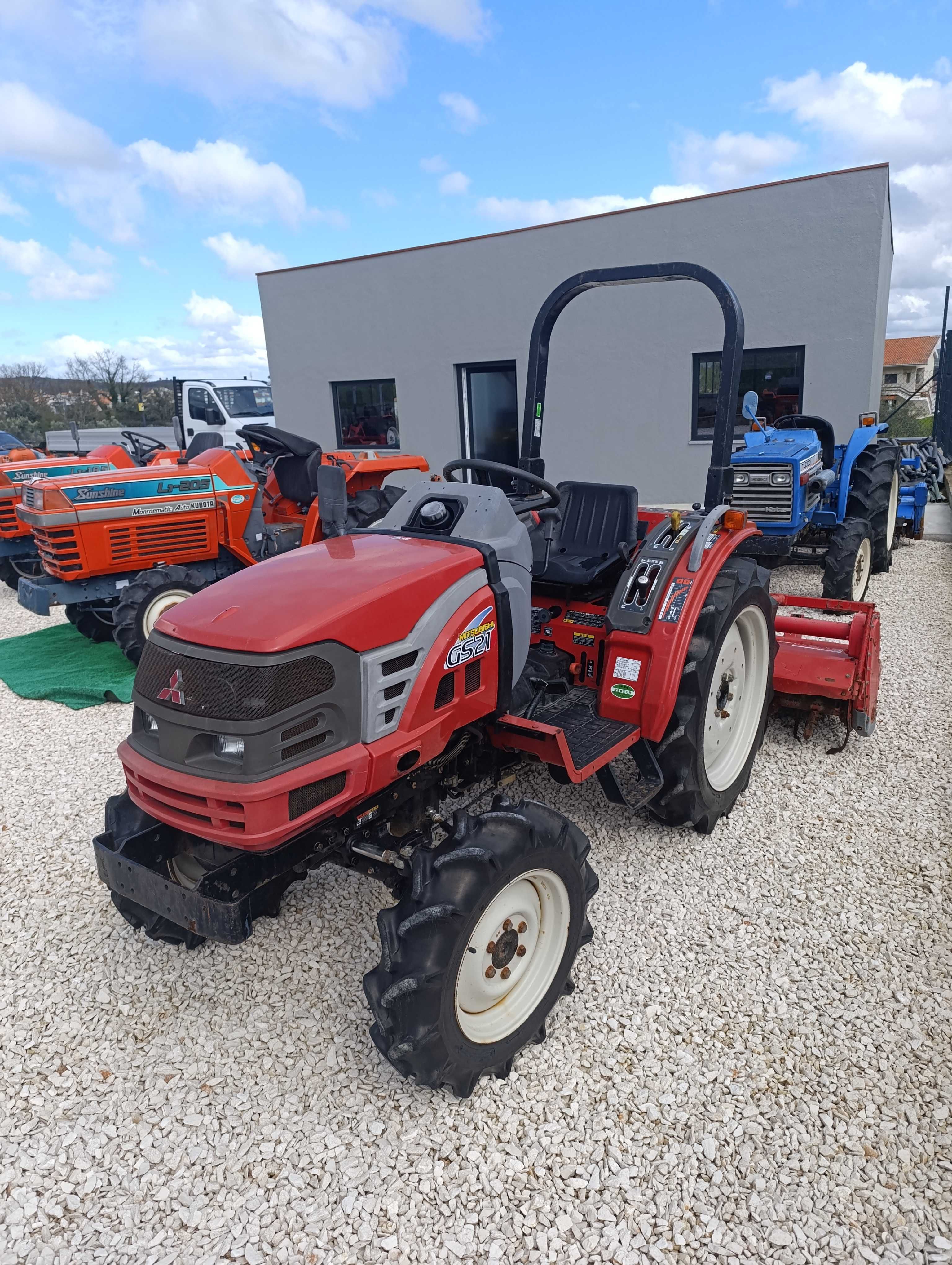 Mitsubishi GS21, 4x4 com frese