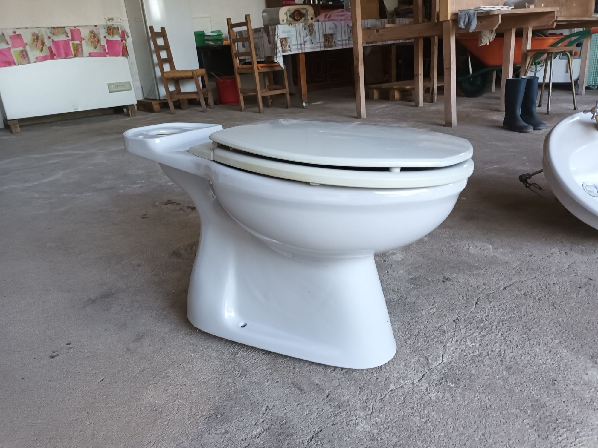 Loiças de Casa de Banho