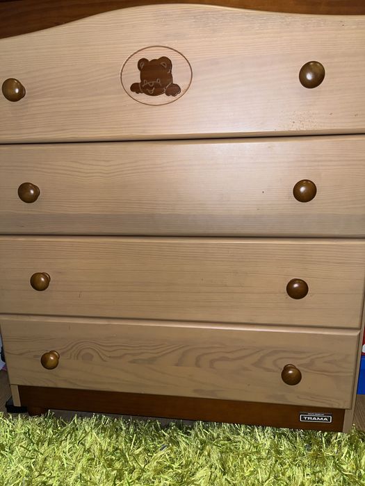 Berço+cómoda(4 gavetas)