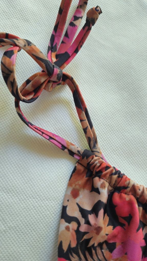 Boohoo majtki dół od bikini thongs figi stringi wiązane XS 34 S 36 hit