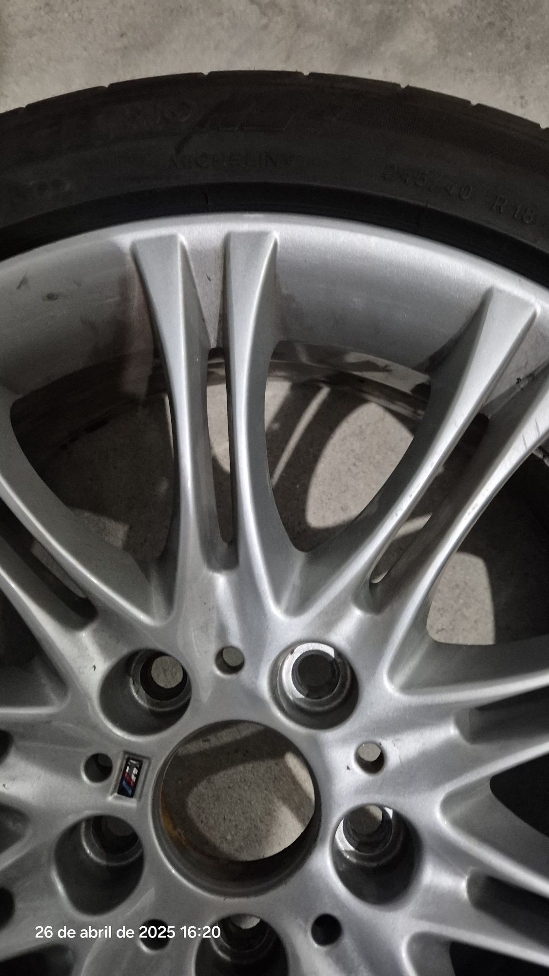 Jante 18 BMW pack M com pneu