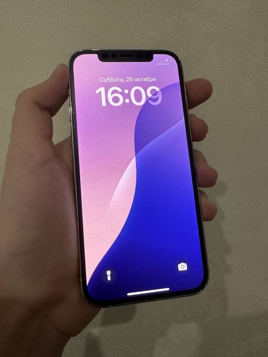 Iphone 12 pro в хорошому стані