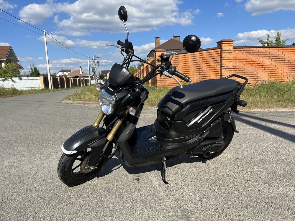 Honda Zoomer 110 cm3 / 2016 p