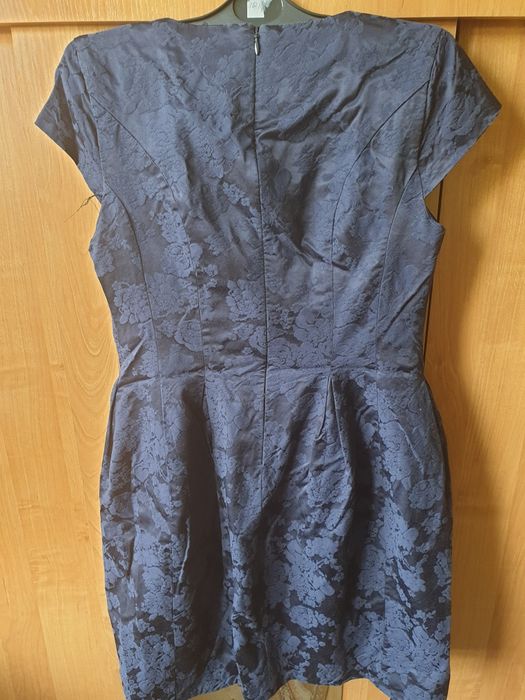 Sukienka granatową w kwiatowy wzór Mohito r. 38