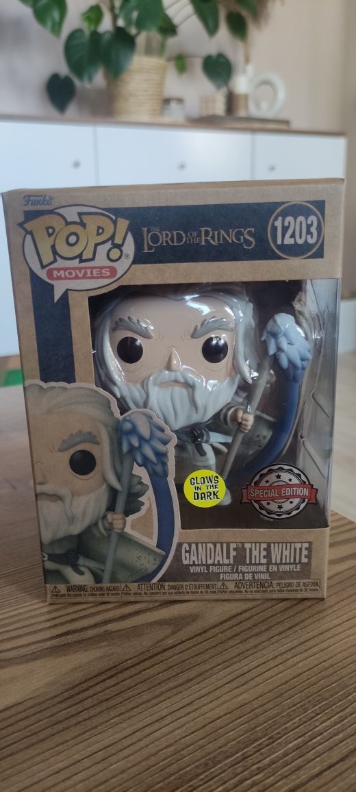 Figurka Pop Funko Gandalf #1203 Edycja Limitowana GITD