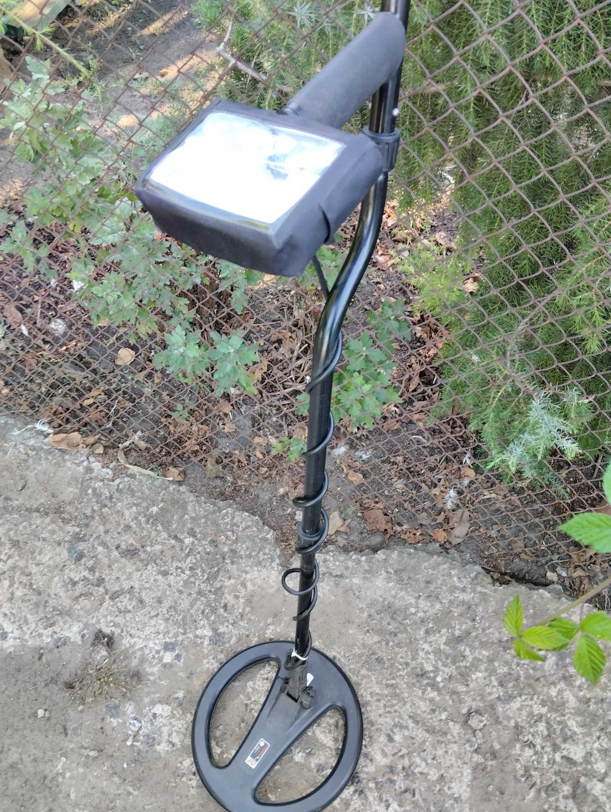 Металошукач Minelab X-Terra 705