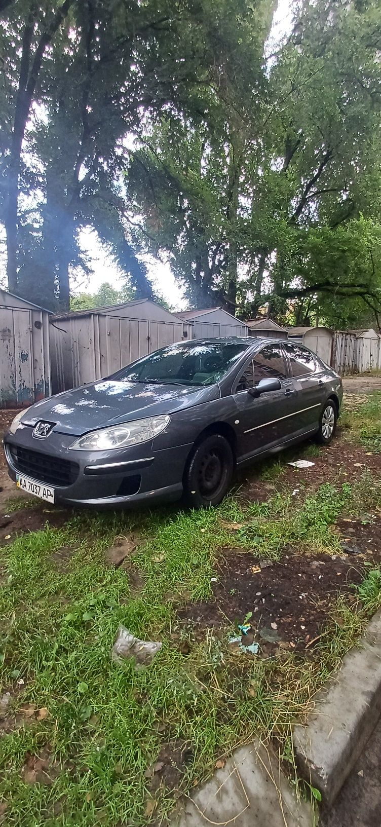 Продам  машину Пежо407 1.8