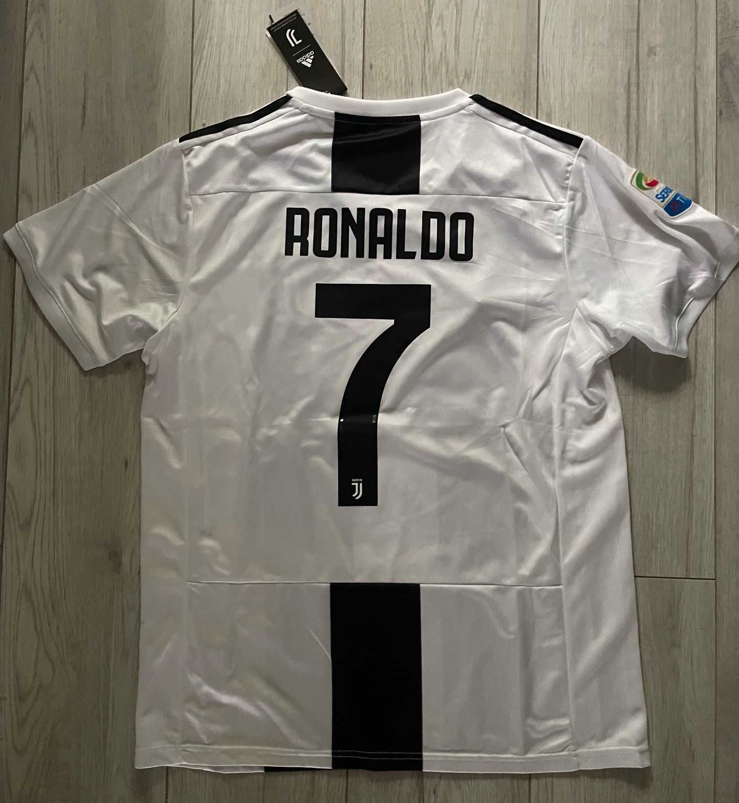 Koszulka Juventus home 18/19 Adidas #7 Ronaldo, roz. L