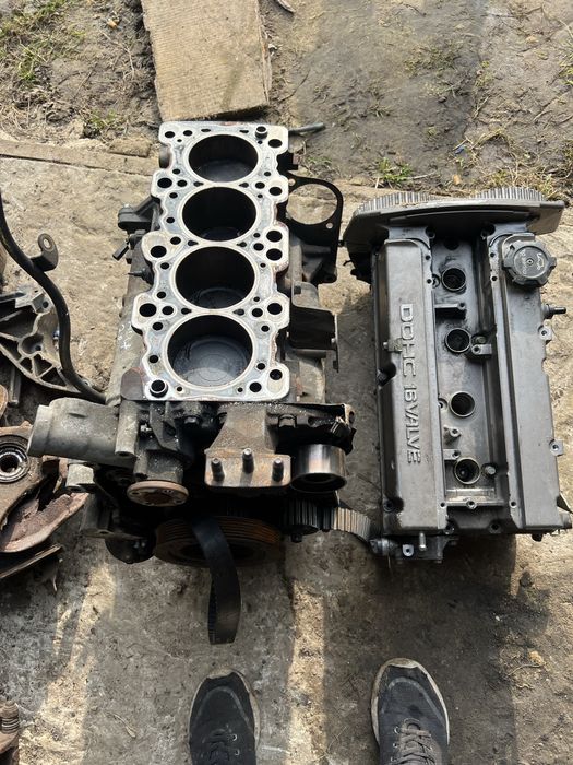 Продам в роздріб по деталям двигун mitsubishi 4g63 2.0