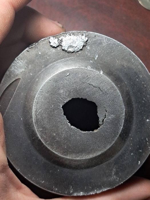 Статуэтка из поршня