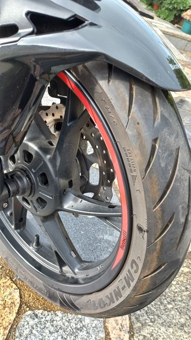 Benelli BN 125...