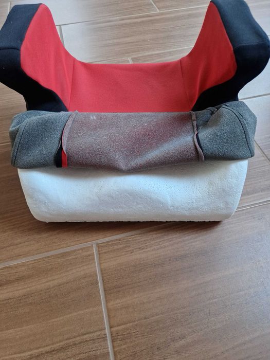 siedzisko samochodowe dla dziecka