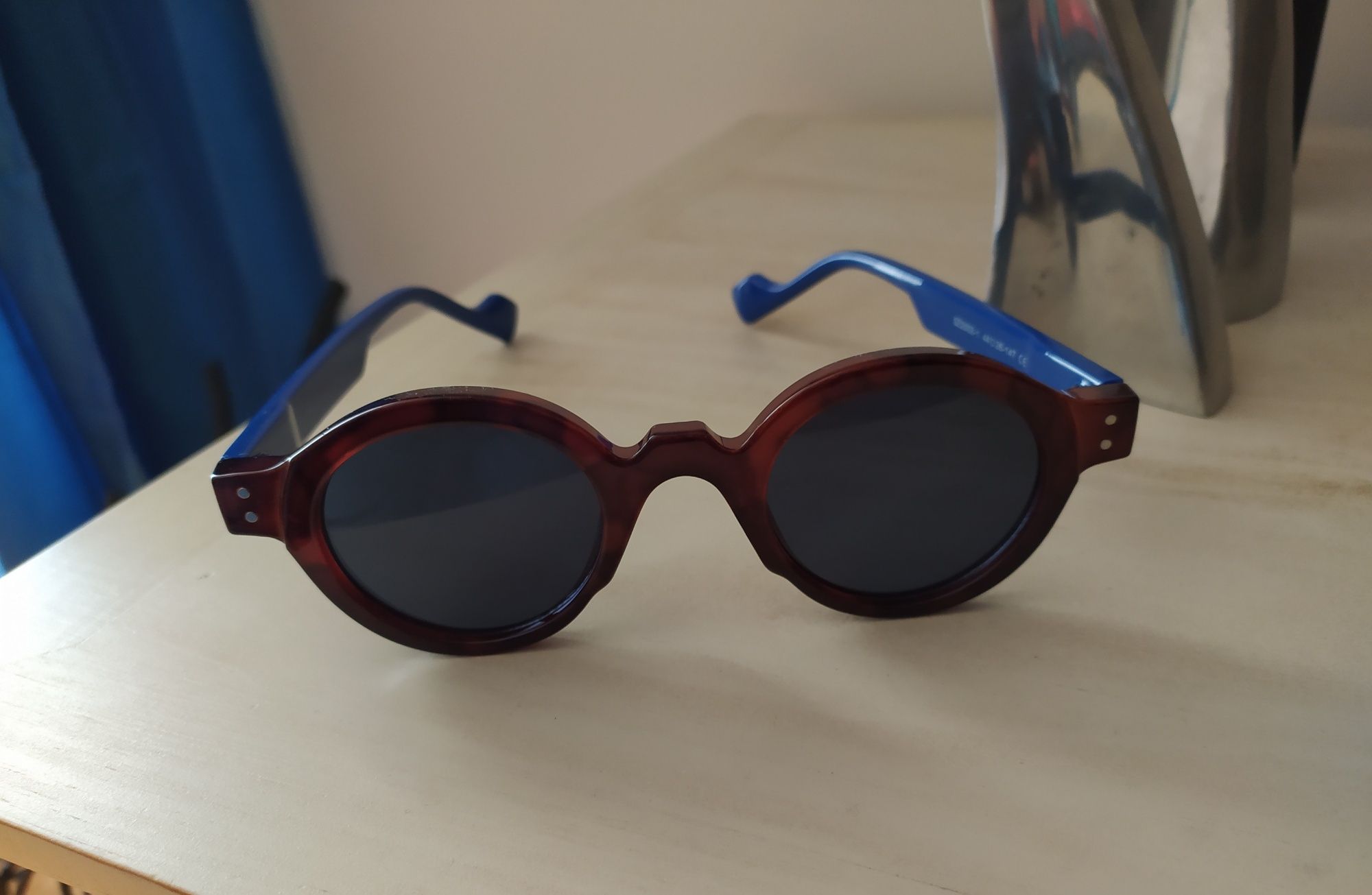 Óculos de sol novos & Elegantes