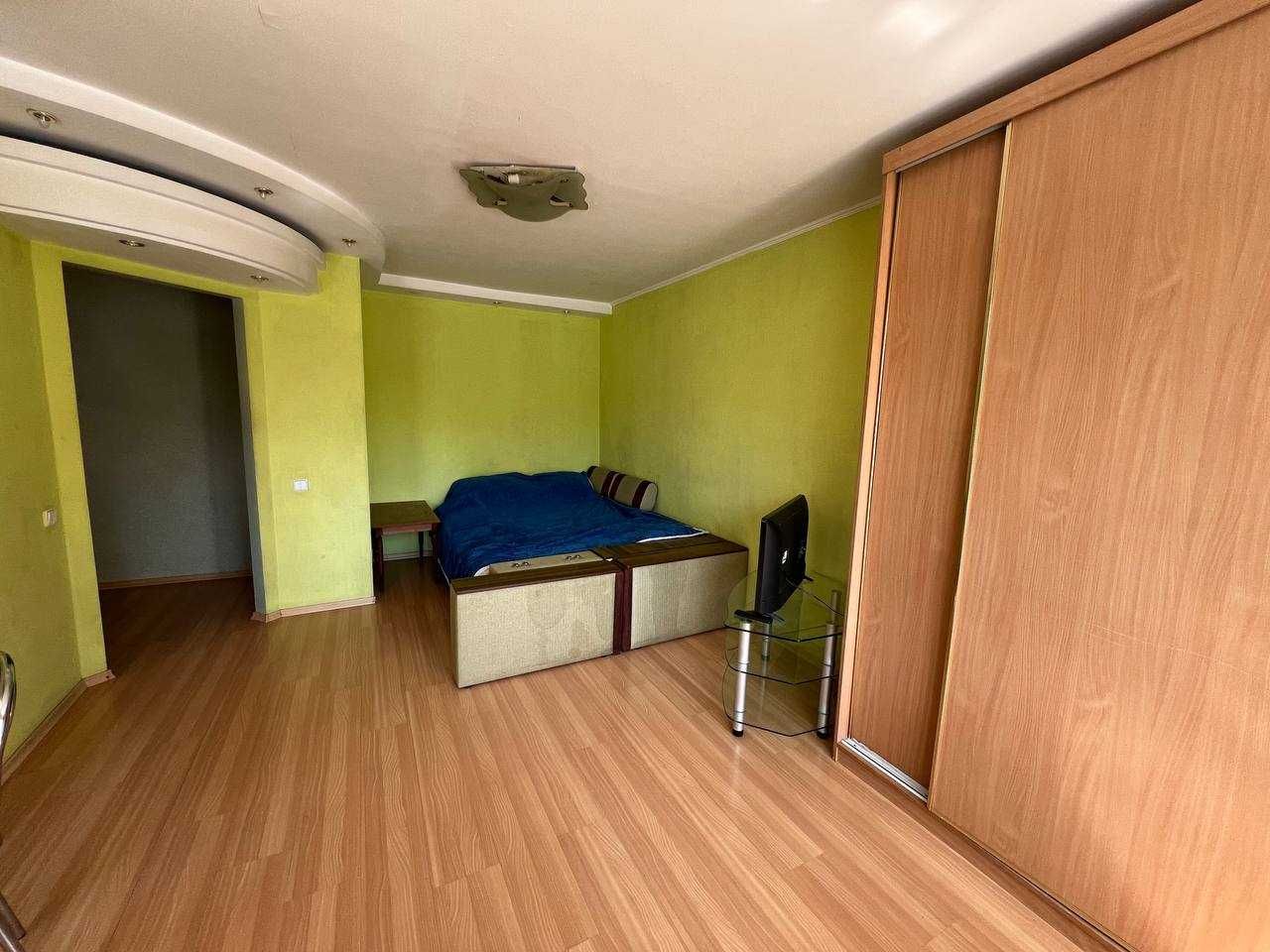Оренда. 1 кімнатна в Центрі, вул. Халтуріна. 9000+ком послуги