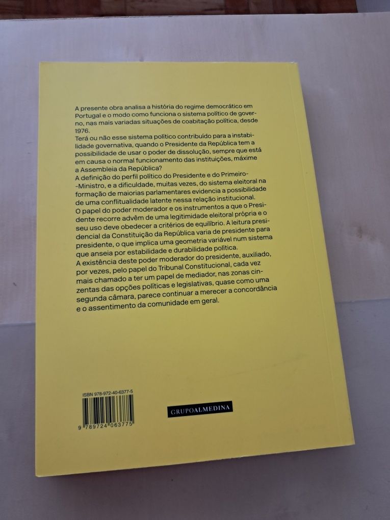 Livro "A Coabitação Política em Portugal"