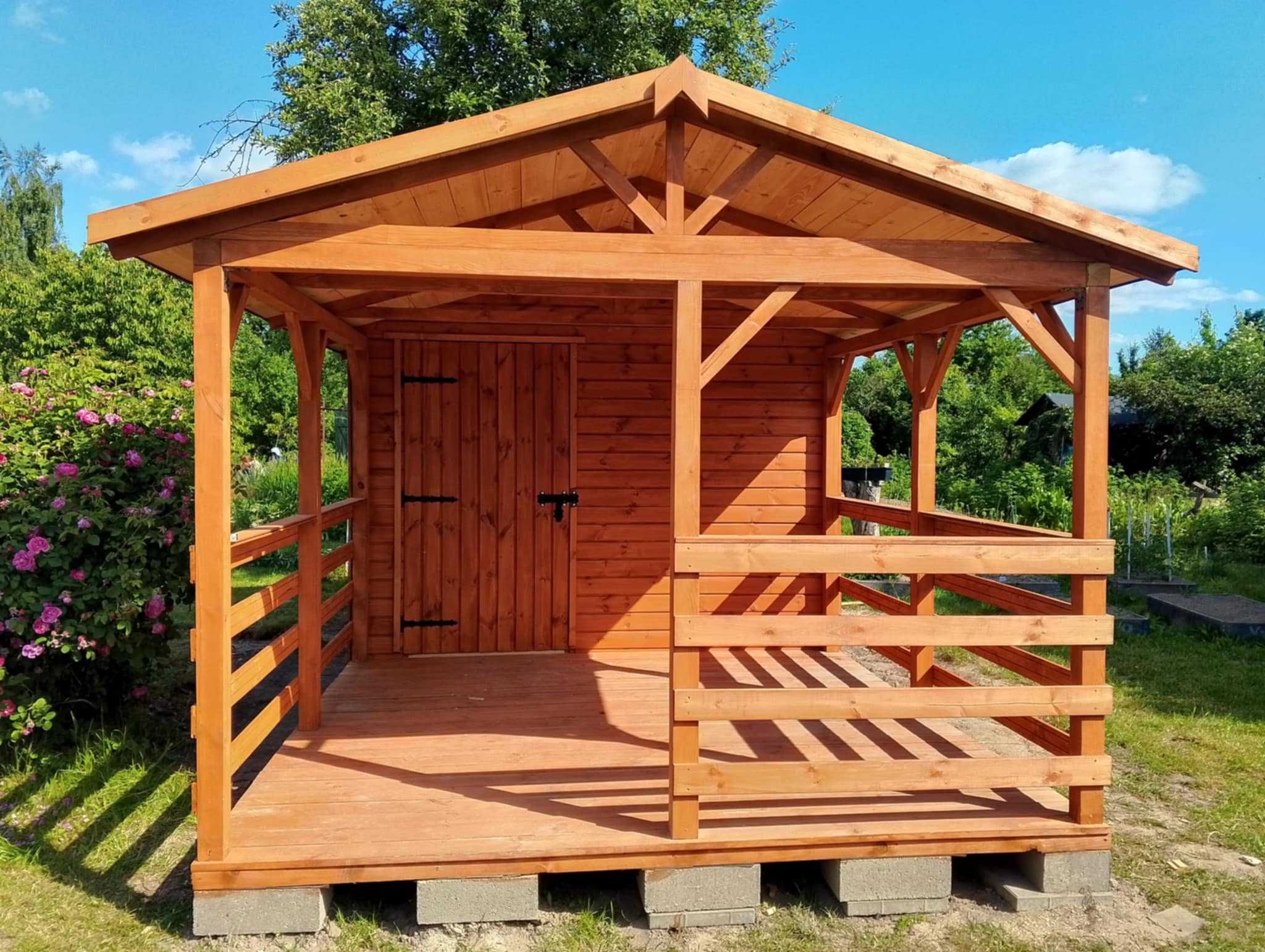 Domek z tarasem, domek na działke, domek ogrodowy z tarasem, montaż