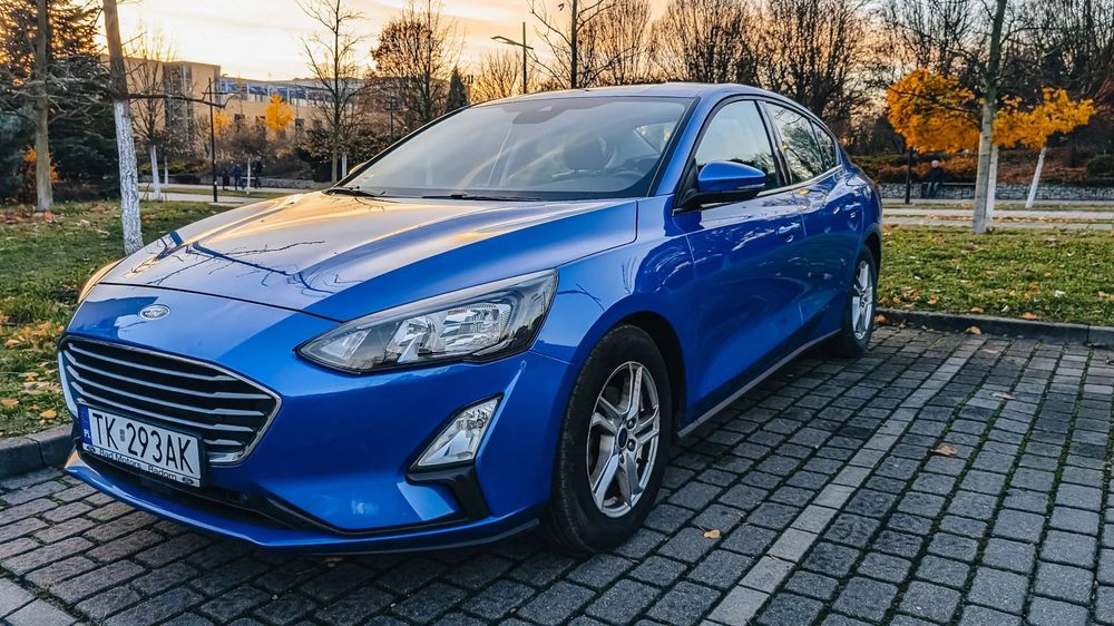 Ford Focus Sedan Mk4 1.0 EcoBoost Connected - zadbany