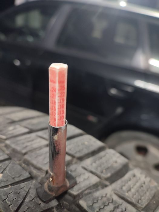 Opony zimowe Falken 215/60/16  4sztuki