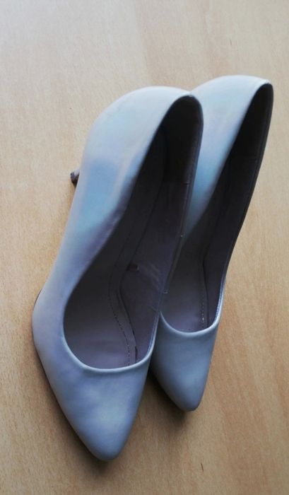 Beżowe szpilki Jenny fairy