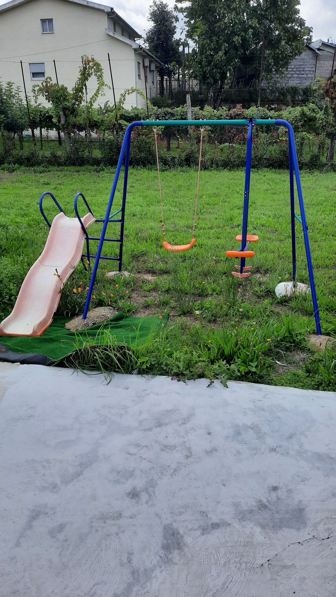 Baloiço em bom estado
