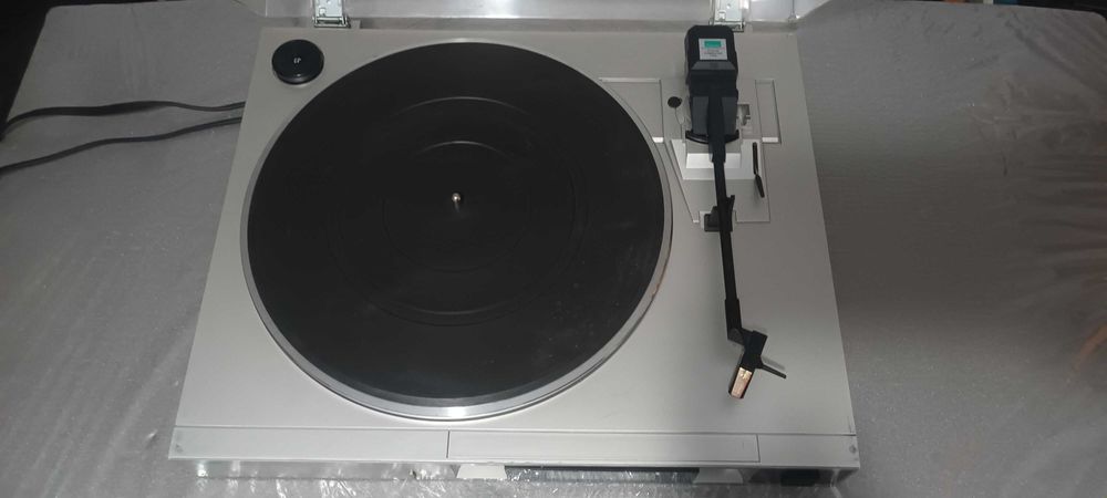 Giradiscos Sansui P -D11  Direct Drive