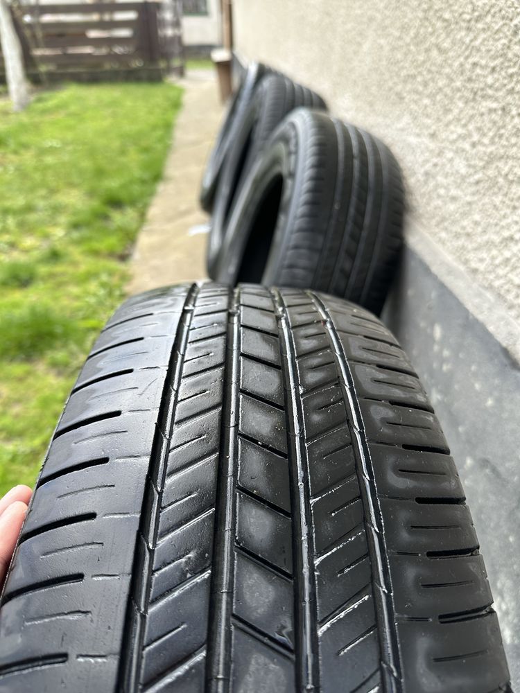 Шини Goodyear 215 / 65 / r17 літо