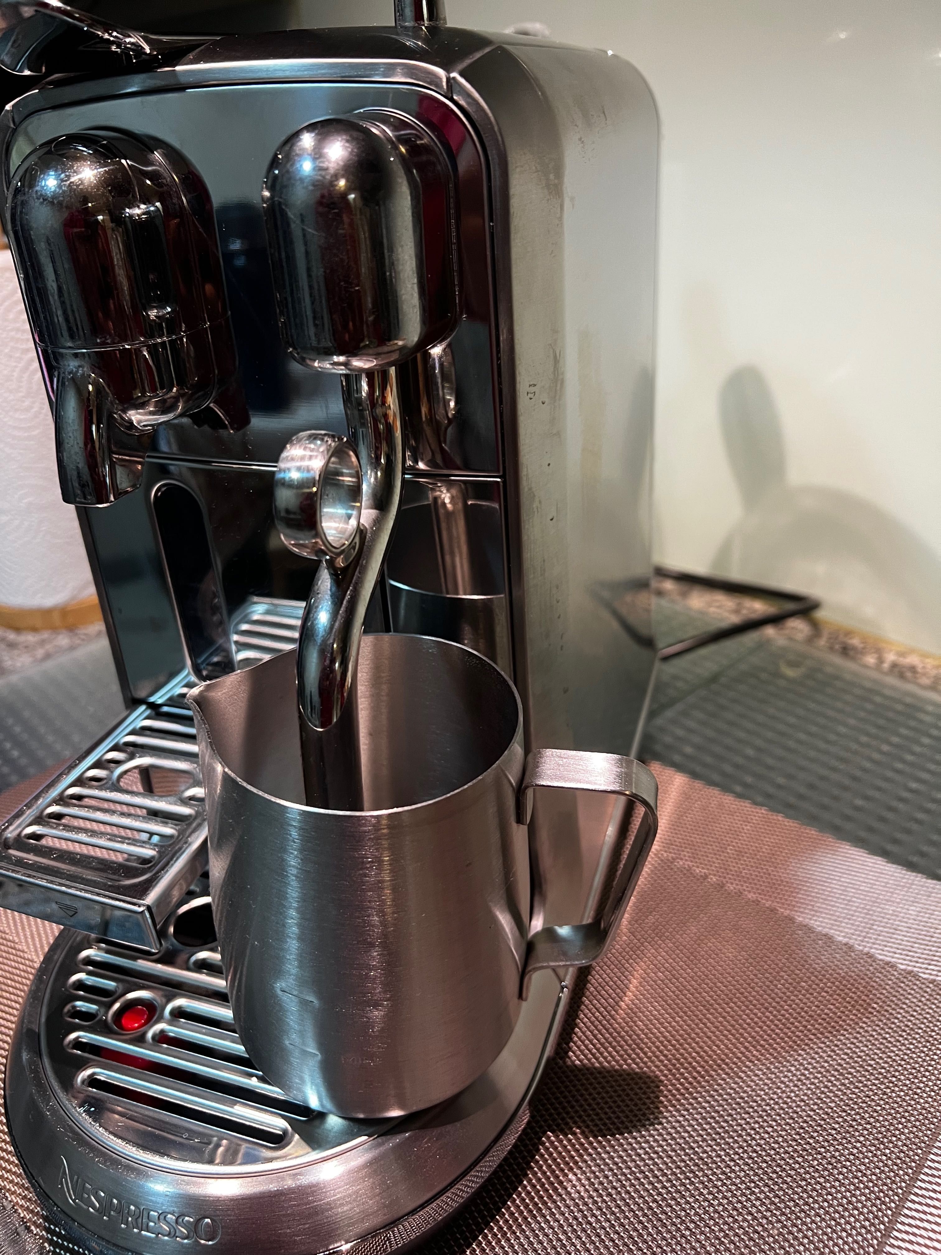 Maquina Nespresso Creatista Plus - Usado