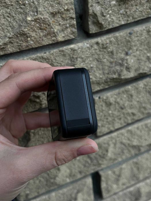 Екшн-камера GoPro Hero 8 з великим комплектом.