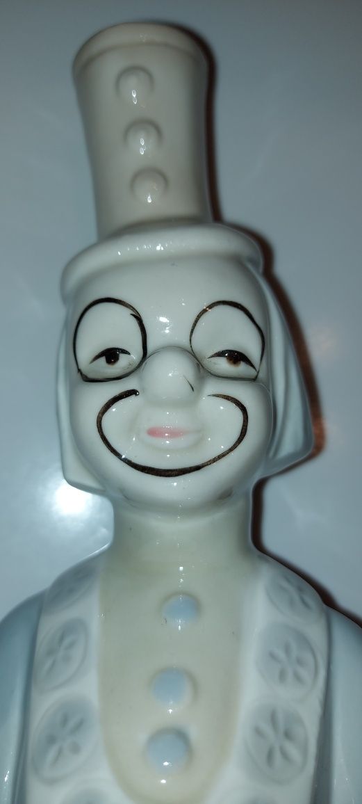 Stara figurka klaun porcelanowy
