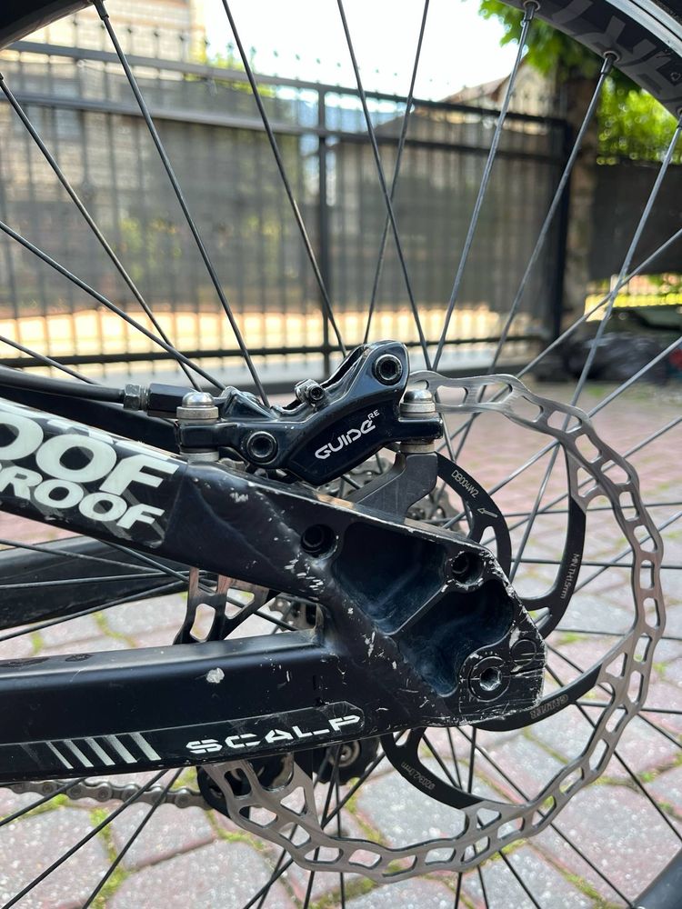 Nukeproof scalp (downhill) full nie Trek
