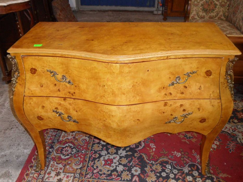 Komoda  Bombe Czeczot Mosiężne  Okucia  z Holandii