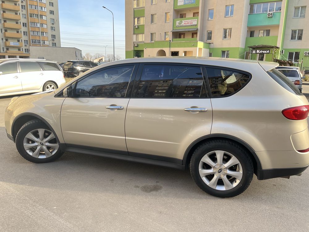 Продам субару трібека