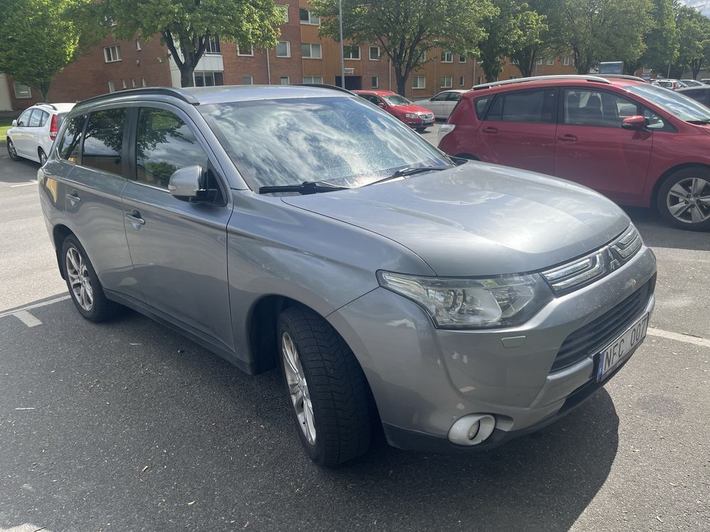 Mitsubishi outlander