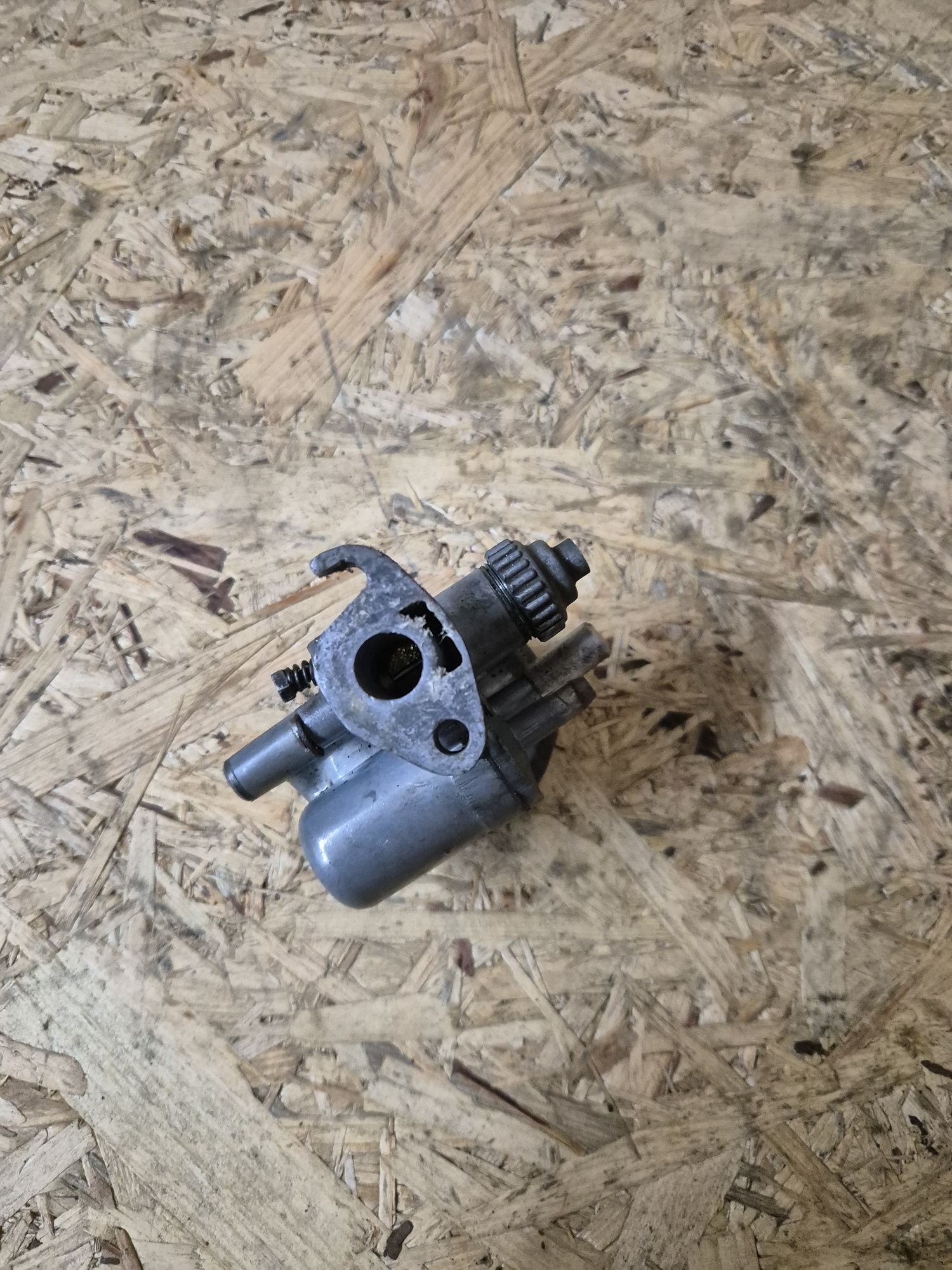 Gaznik romet komar motorynka gm12f