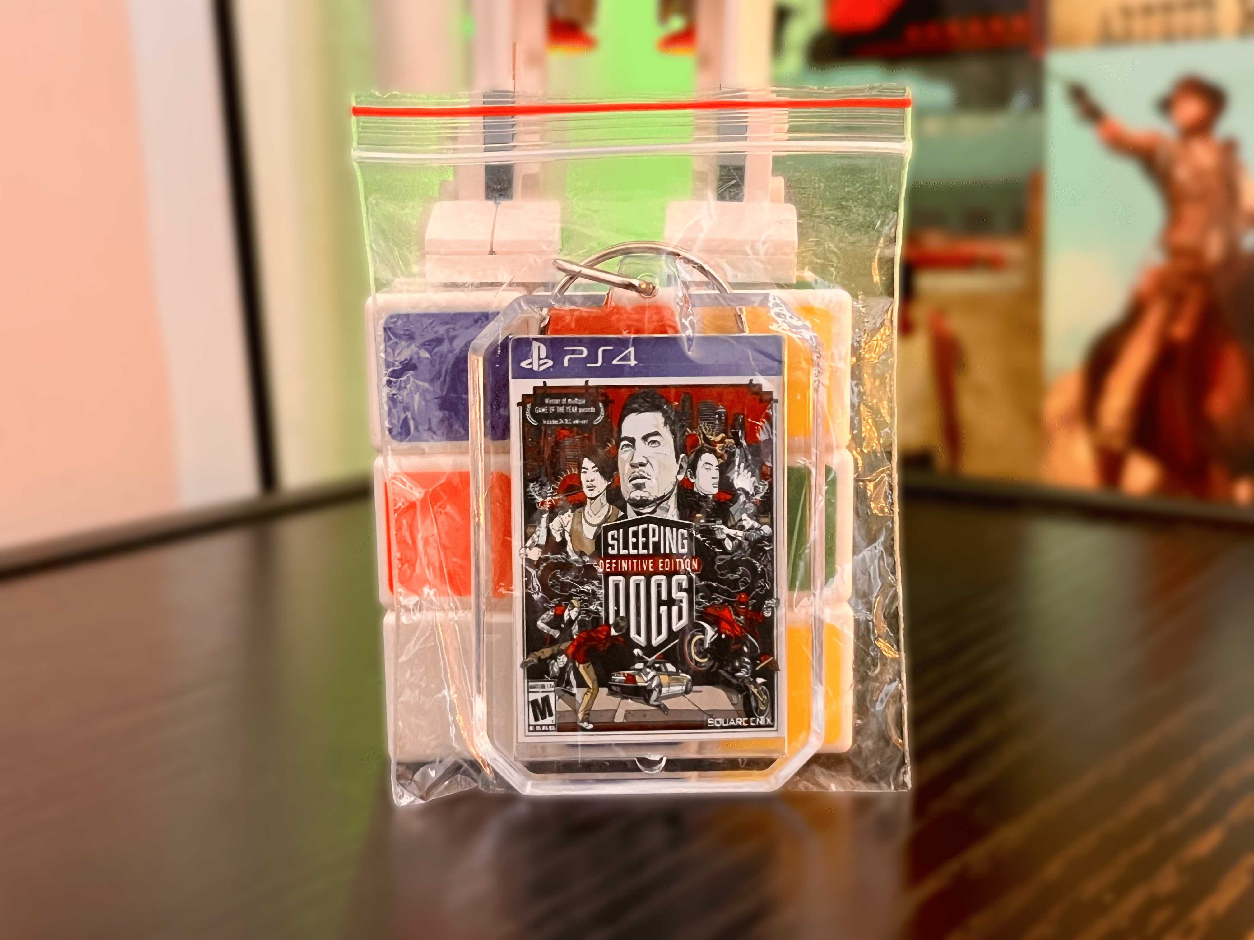 Sleeping Dogs PS4 - brelok z okładką gry / CD Cover Box