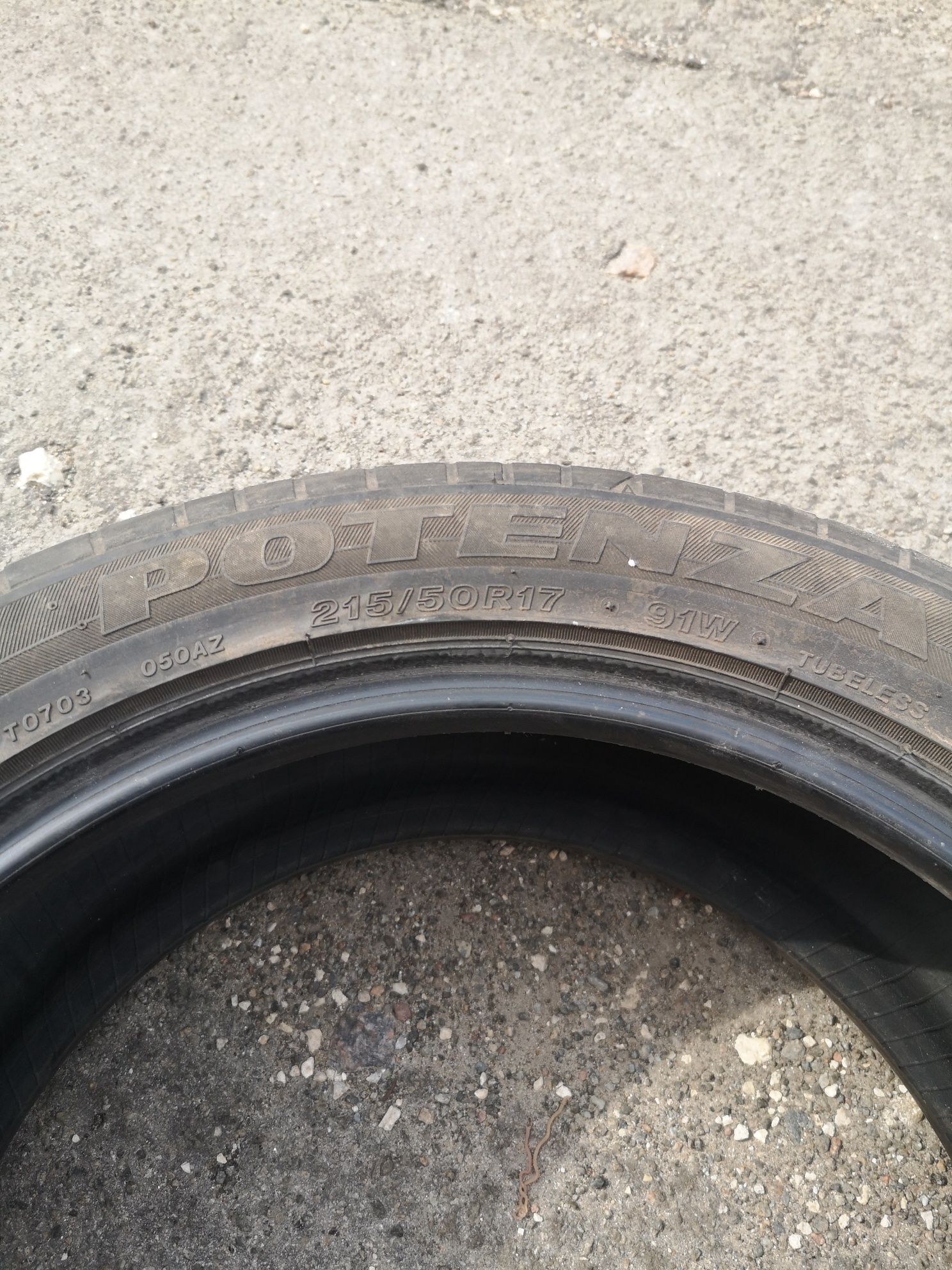 Bridgestone 215 50 R17