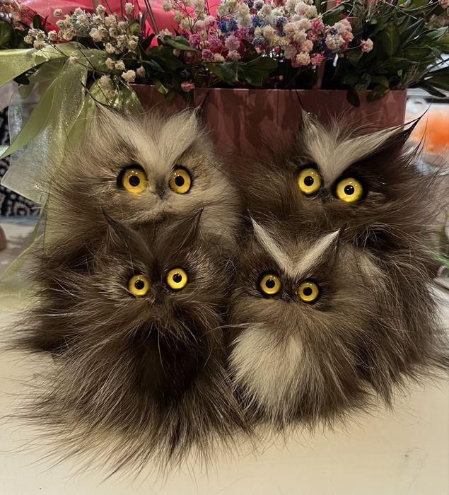 Статуетка ,сувенір ,сови з натурального хутра